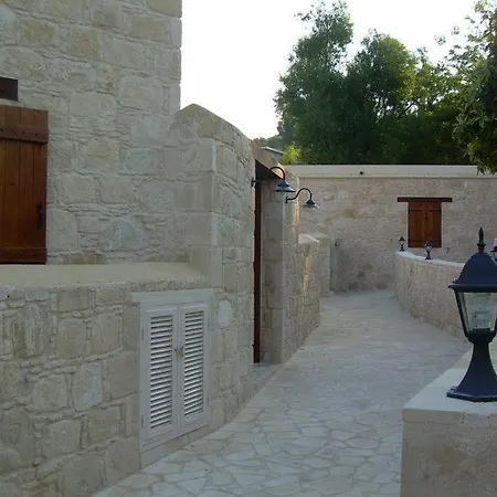 Ktima Charitini 2 Semesterbostad Paphos